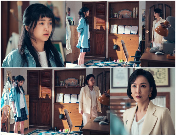 스물다섯 스물하나 - 딸 나희도(김태리)와 엄마 신재경(서재희)의 대치